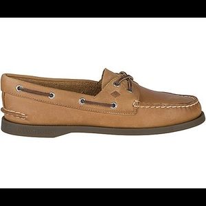 NWOT Sperry Authentic Original Leather Boat Shoe